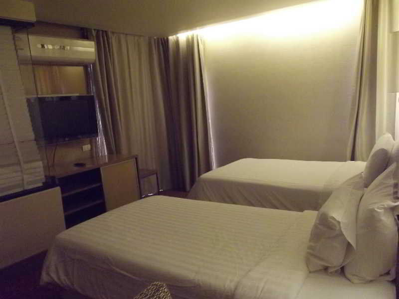 Tango Vibrant Living Hotel - Sha Extra Plus Bangkok Dış mekan fotoğraf